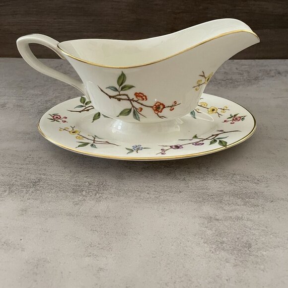 Vintage Royal Worcester Blossom Time Gravy Boat with Attached Under Plate MINT - Picture 2 of 10